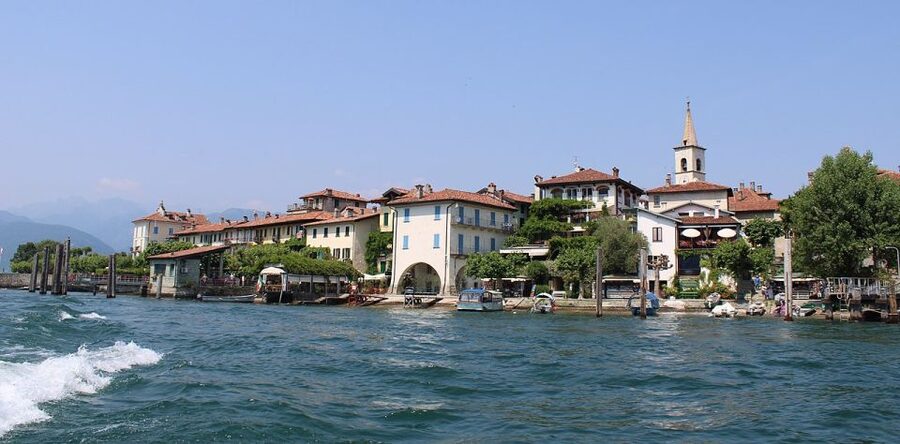 From Stresa: Isola Pescatori Hop-on Hop-off Boat Tour - Key reasons this Stresa to Isola Pescatori boat day works