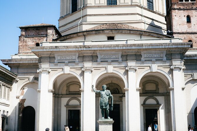 Highlights and hidden gems of Milan Bike Tour - Brera District: Artisan Streets, Historic Lanes, and Easy Photo Stops