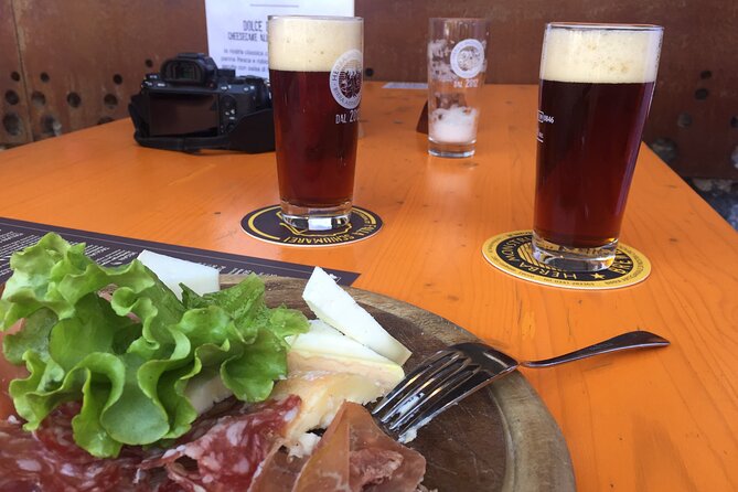 Hike & Beer: beer tasting & breathtaking views at sunset - What to pack for a 6:00 pm mountain evening (and what not to)