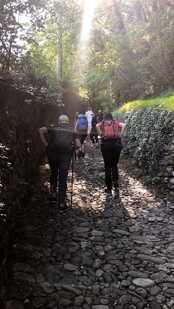 HIKING TOUR: VARENNA, Castle of VEZIO Villa MONASTERO, FIUMELATTE - Varenna’s Medieval Center and the Walk of Lovers