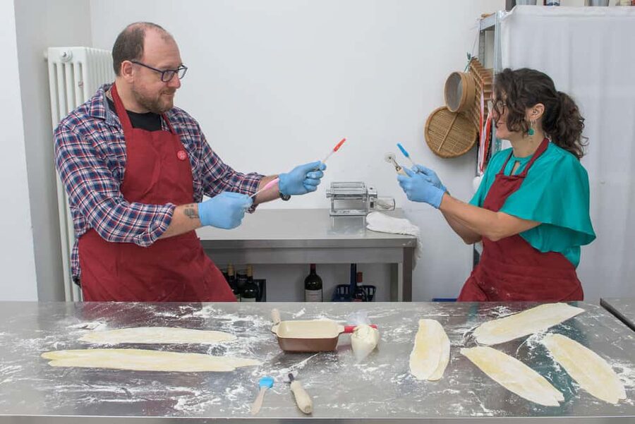 International aperitif + cooking class in Italian - International flavor, without leaving Italy behind