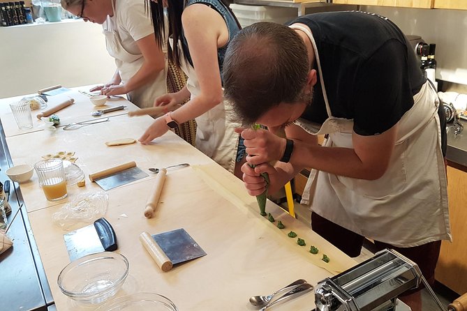 Italian Cocktail + Art of Making Pasta Cooking Class In Unique Milan Location - What You’ll Eat: A Practical Menu That Matches the Cooking