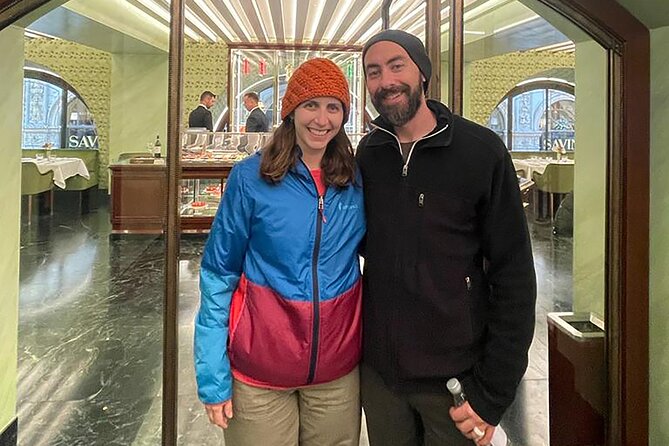 Jewish Guided Tour in Milan - Getting Oriented at San Babila (And Why That First Stop Matters)