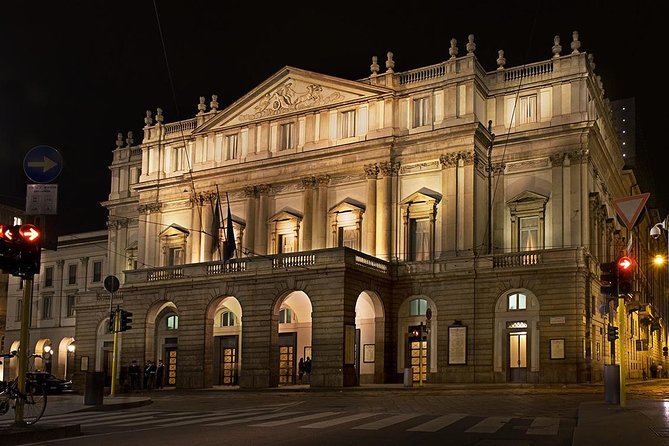 La Scala Theatre and Museum Tour in Milan With Private Guide - Teatro alla Scala Museum: Costumes, Instruments, and Composer Portraits