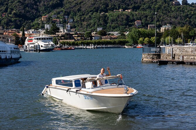 Lake Como Boat Tour: Scenic Cruise & Villas Highlights - Where to meet on Lungo Lario Trieste, and how not to lose time