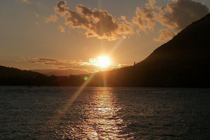 Lake Como Boat Tours: options from 1 hour to a Full Day - Celebrity villas and classic hotel facades: Clooney, Versace, Passalacqua, and more