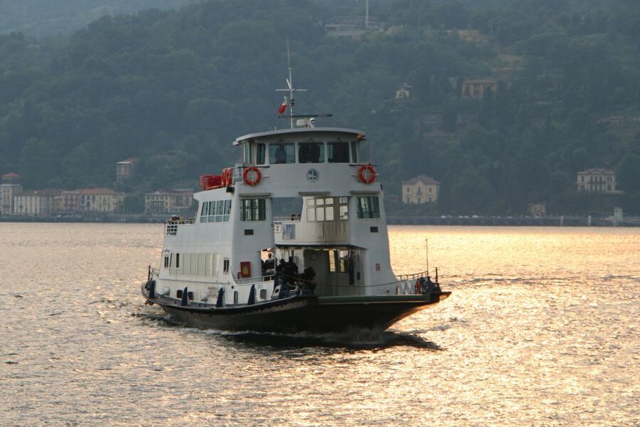 Lake Como: Highlights Tour with a Local by Private Car - Menaggio and Varenna: Two Ways to Do the Lakeside Town Thing