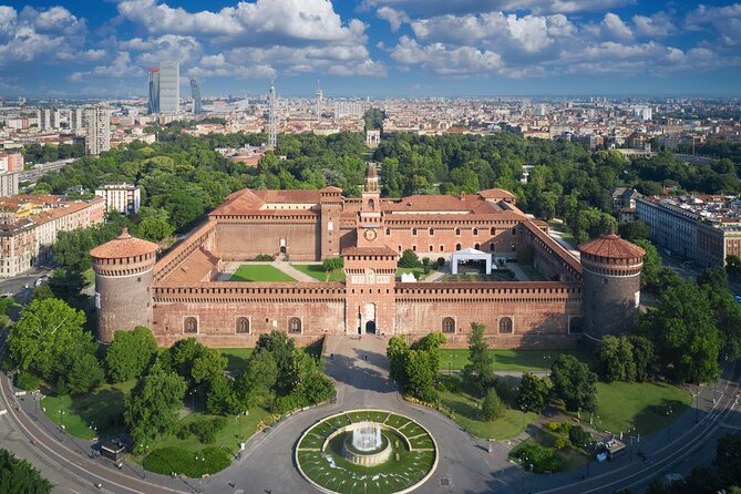 Lake Como & Milan in One Day: Milan's Duomo & Lake Como Boat Tour - Lake Como Boat Cruise: Villas, Alps, and the Best Scenic Payoff