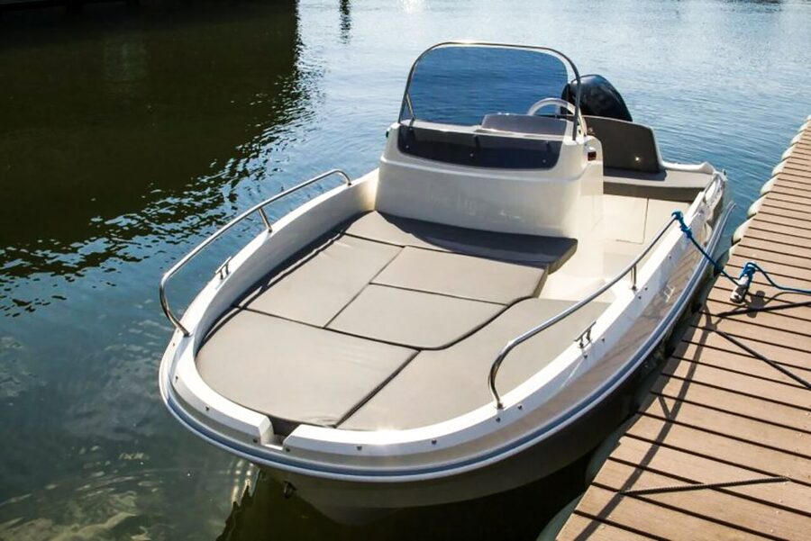 Lake Como: Motor Boat Rental - FAQ