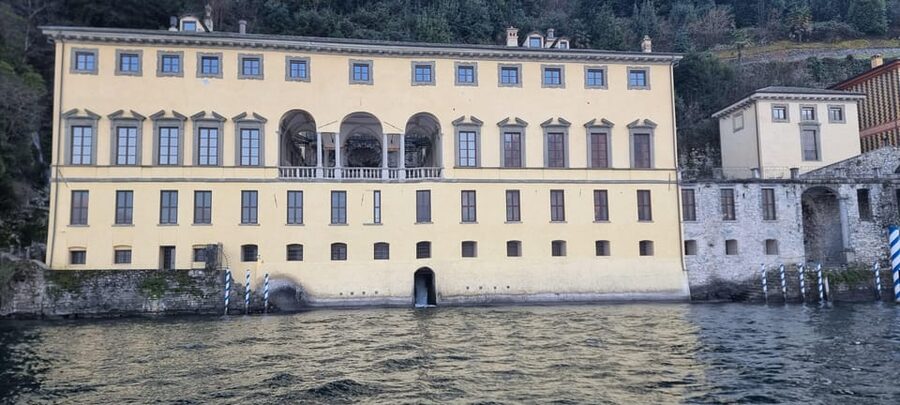 Lake Como: Shared or Private 2 Hours Boat Tour with Aperitif - Villa Geno and Villa Cagni Troubetzkoy: early photo stops with purpose