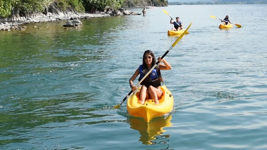 Lake Iseo: Baia del Bogn Kayak Tour - The first minutes: safety briefing and paddle confidence