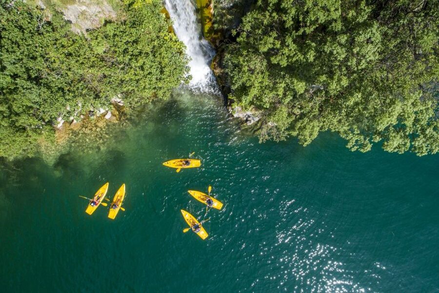 Lake Iseo: Baia del Bogn Kayak Tour - Observation points you can’t reach on foot