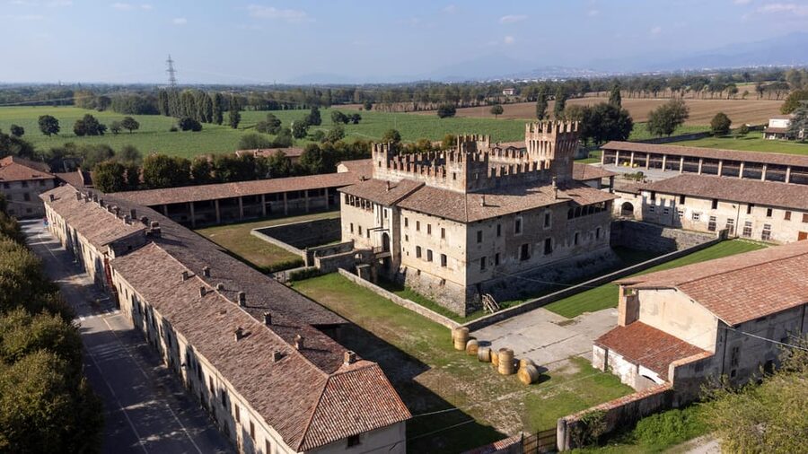 Malpaga Castle guided tour - Price and value at $23 per person for a guided fresco interior