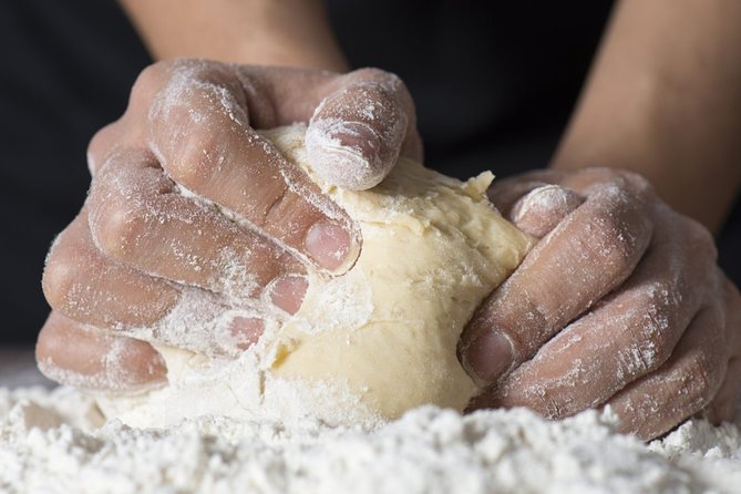 Mamma Mia! Make Your Own Italian Pizza in Milan - Where You Start: Via Collecchio Studio Timing and Transit Reality