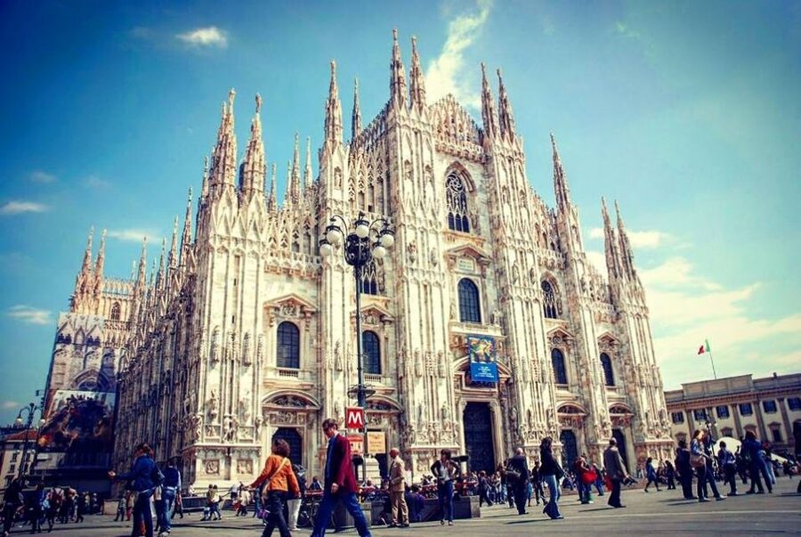 Milan: 2.5-Hour City Tour by Tram - Getting Oriented on Historic Tram Lines Through Central Milan
