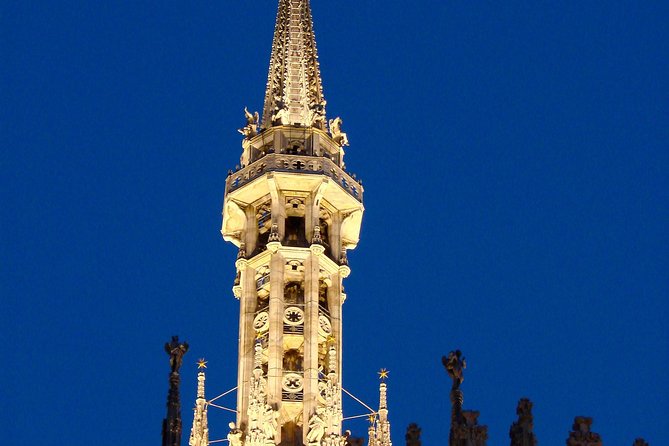 Milan: Best of Skip-the-Line Duomo Rooftops Guided Tour - Meeting at 12oz Coffee Joint, then straight into Duomo mode