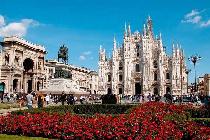 Milan: Bicycle Tour Live Tourist Guide 3 hours and half - Key highlights at a glance