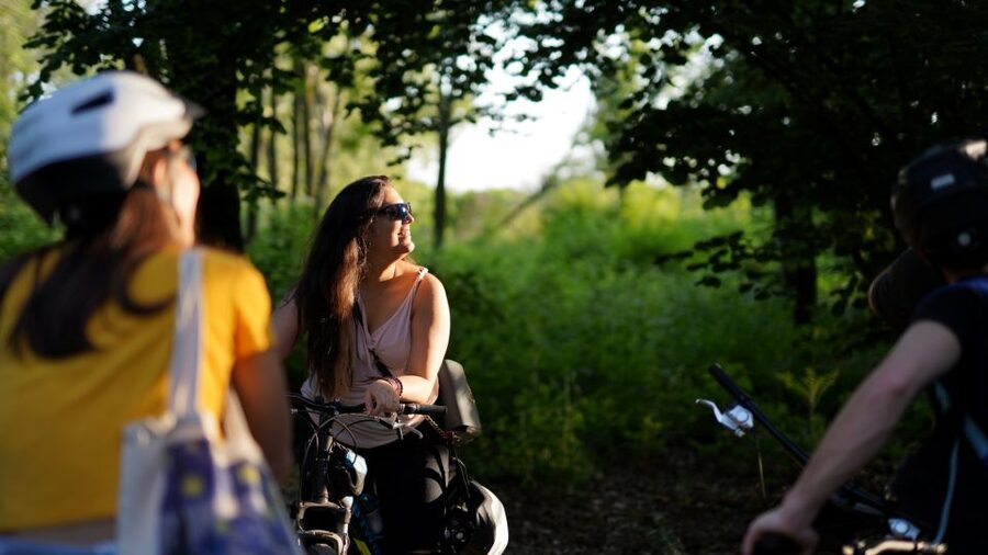 Milan: Bike Tour with Picnic on the turtle lake - The Snack and Beer: Local Italian Bites You Can Actually Taste