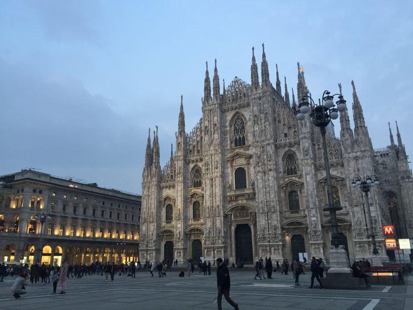 Milan by Night 2-Hour Walking Tour - La Scala’s surroundings, a good time for story-first sightseeing