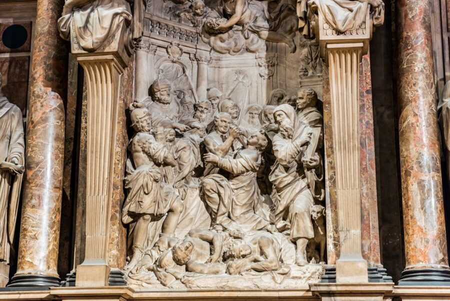 Milan: Cathedral and Terraces Guided Experience - Entering Duomo Complex: Security Checks and How to Stay Sane