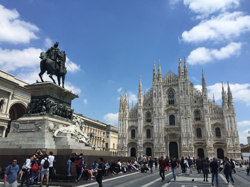Milan Cathedral, Sforza Castle and Michelangelo’s Pietà Tour - Walking to Sforza Castle via Via Dante Alighieri