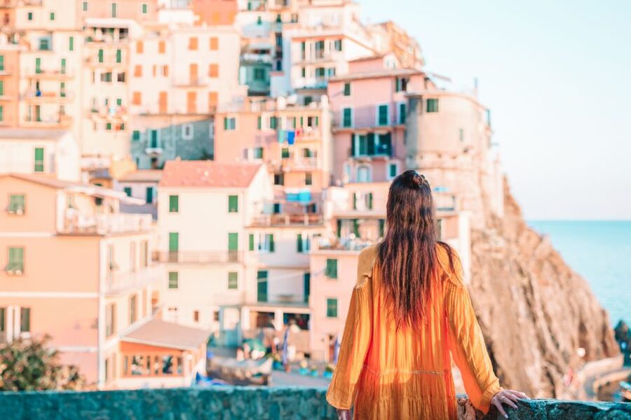 Milan: Cinque Terre Full-Day Guided Trip With Cruise - Manarola free time: a compact village with photo-friendly climbs
