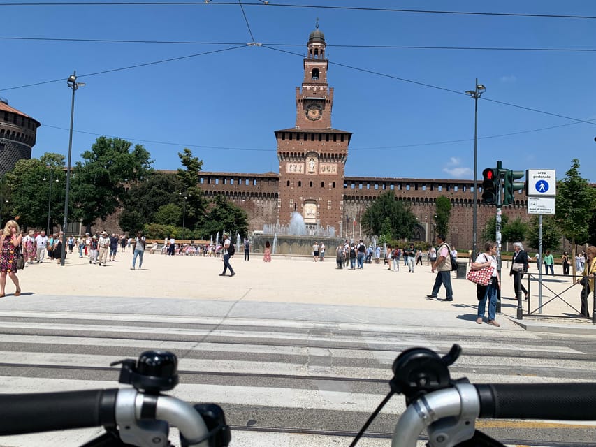 Milan: City Highlights Bike Tour - Navigli Canals and the Columns of St Lawrence to finish strong