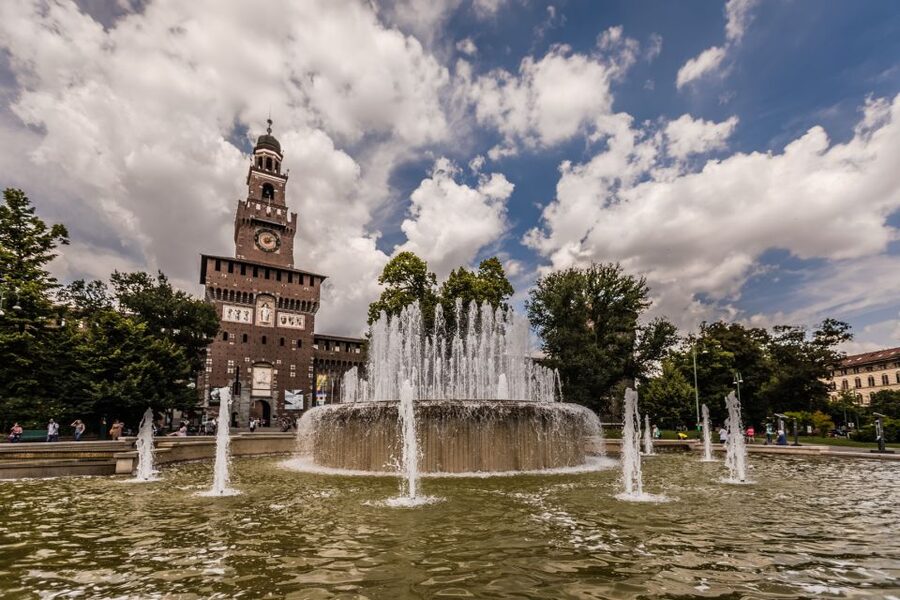 Milan: City Highlights Walking Tour with The Last Supper - Santa Maria delle Grazie and the value of a guided explanation