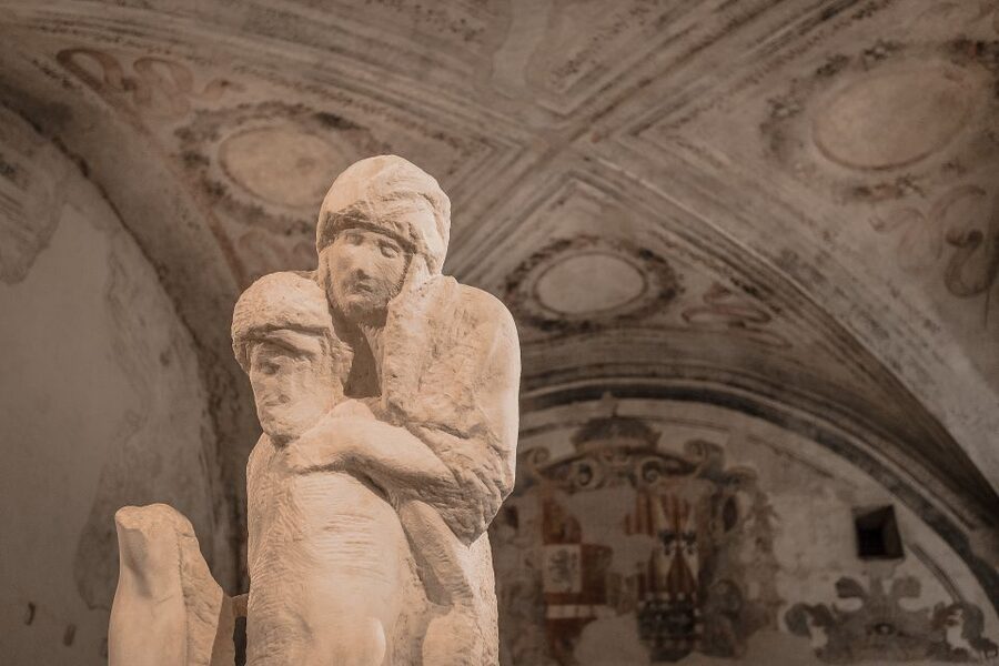 Milan: City Highlights Walking Tour with The Last Supper - Vittorio Emanuele Gallery: a stylish pause with real 19th-century bones