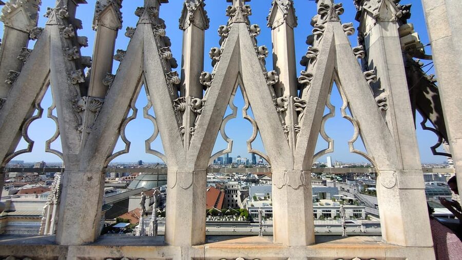 Milan: Da Vinci's Last Supper & Duomo Rooftop Terraces Tour - Before you go: what to bring, what to leave behind, and how to plan your day