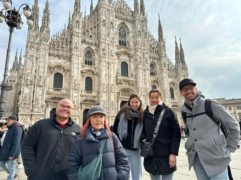 Milan: Delicious Food Tour and City Center Sightseeing - Roman Circus ruins, L.O.V.E., and the Finger sculpture stops