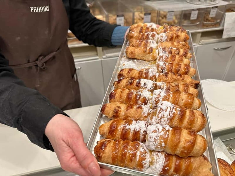Milan: Delicious Food Tour and City Center Sightseeing - Learning Milanese food traditions as you walk