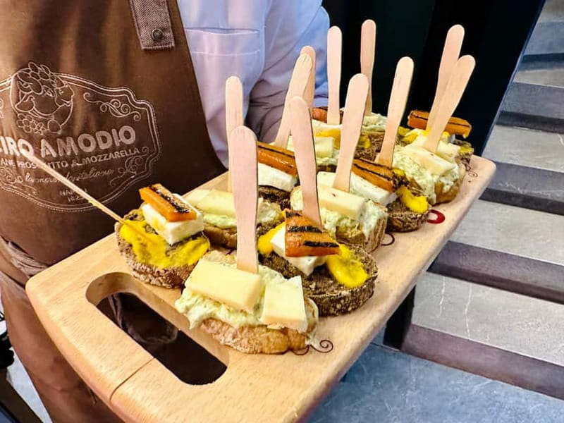 Milan: Delicious Food Tour and City Center Sightseeing - San Maurizio to Piazza del Duomo, the sightseeing spine