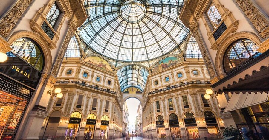 Milan: Duomo & Last Supper Private Tour with Gelato Tasting - Duomo Cathedral skip-the-line: what to look for before the crowds swallow it