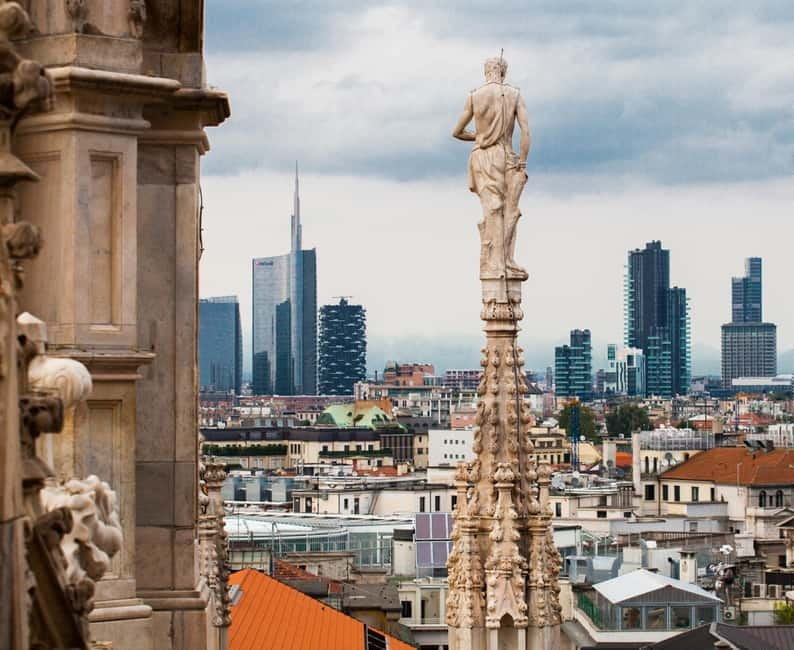 Milan: Fast Track Cathedral and Duomo Rooftop Guided Tour - Key things to know before you go