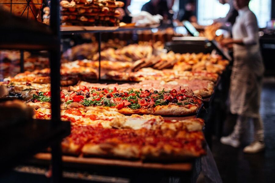 Milan: Favorite Foods Private Tasting Tour - Timing, pace, and what to wear in Milan (comfortable shoes are key)
