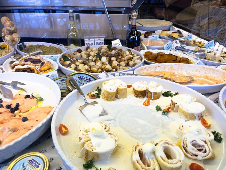Milan: Food Tour with Pasta, Pizza, Cannoli, and Tiramisu! - How the guide and skip-the-line setup change the feel