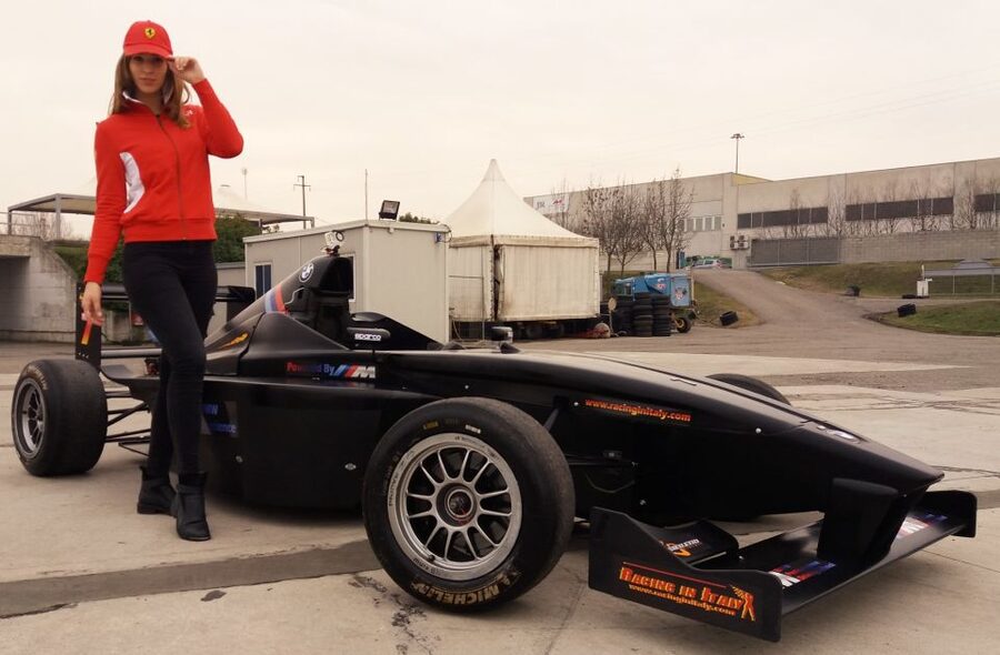 Milan: Formula BMW & Ferrari Race Course Driving Experience - What to Expect During the Briefing and Your First Minutes with the Cars