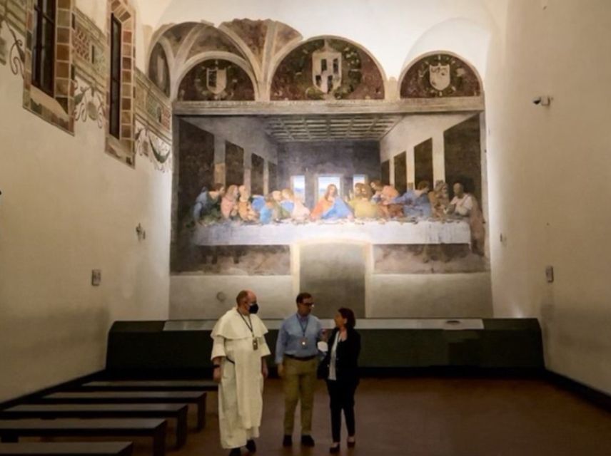 Milan: Guided Duomo, Last Supper and City Centre Tour - Photo stops by Sforza Castle and Teatro alla Scala