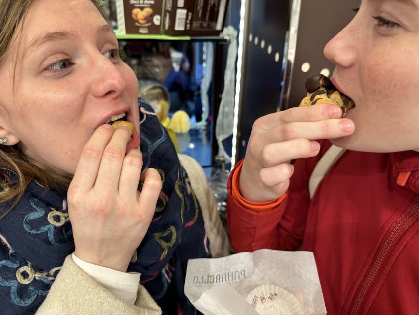 Milan: Guided Street Food Walking Tour with Food Tasting - Meeting at San Maurizio, then walking your way through Milan