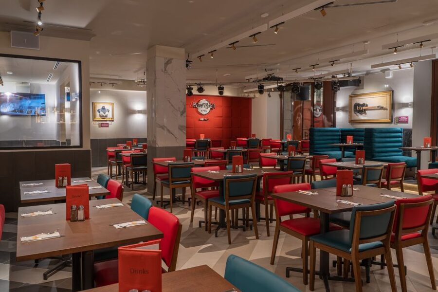 Milan: Hard Rock Cafe with Set Menu for Lunch or Dinner - Choosing Your Set Menu Tier: Gold, Diamond, or Platinum