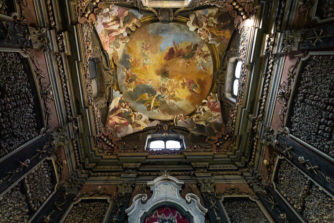 Milan: Highlights and Secret Treasures walking tour - Piazza Fontana and the “ancient thread” through Milan’s earliest landmarks