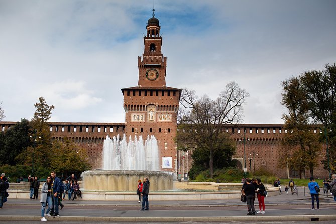 Milan Hop-On Hop-Off Bus Tour with Four Routes - Line D (Yellow): Navigli Canals, Duomo Link, Brera, and Montenapoleone