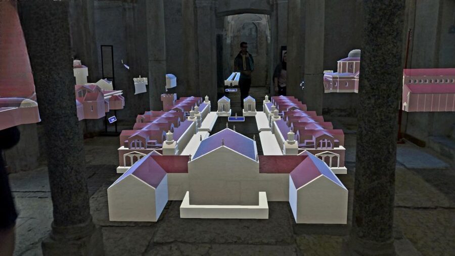 Milan | In the Crypt of time, holographic tour - Audio guide setup and language support