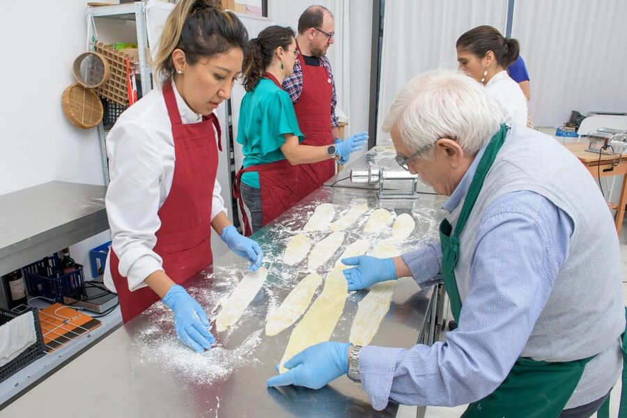 Milan: Italian Cooking Class with Food and Wine - Key points at a glance