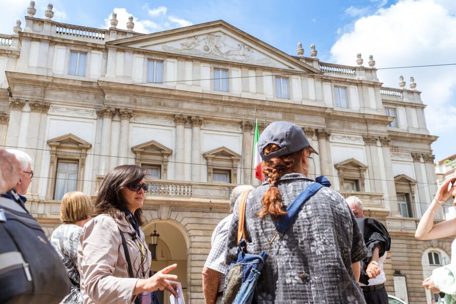 Milan: La Scala Theater & Museum Guided Experience - First Steps at La Scala Museum, with a Timing Reality Check