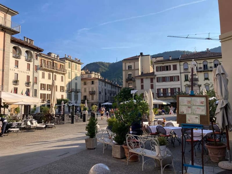 Milan: Lake Como, Bellagio, and Varenna Day Trip & Cruise - Varenna sightseeing in one hour, then back into the water rhythm