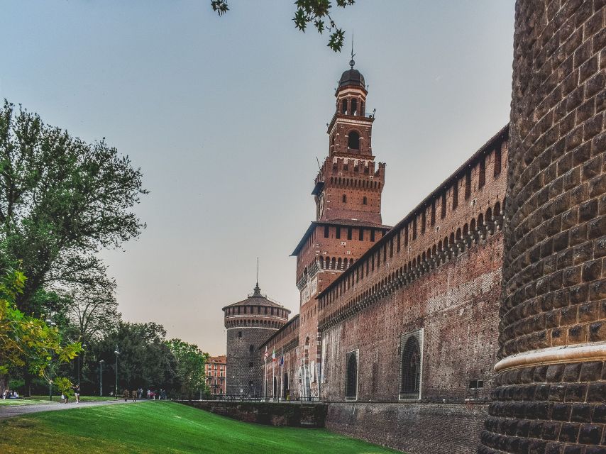 Milan: Last Supper and Sforza Castle Tour - Sforza Castle exterior only: the best photo moments and the big story