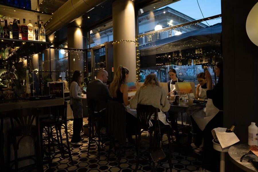 Milan: Paint 'n Sip Class - A Few Tips to Make Your Night Go Smoothly