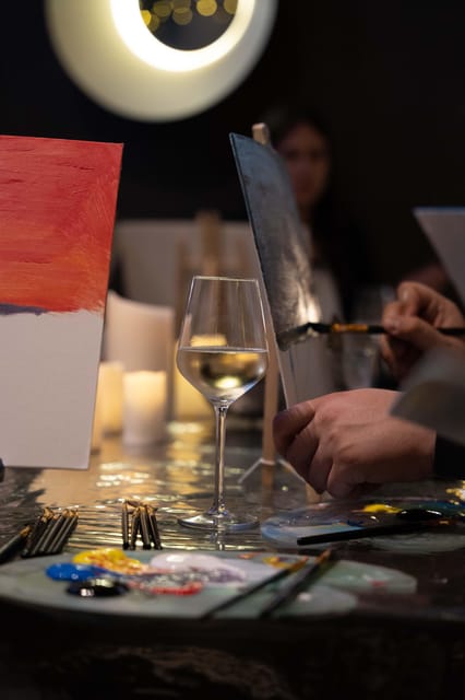 Milan: Paint 'n Sip Class - What Happens When the Class Starts (That First Glass Matters)